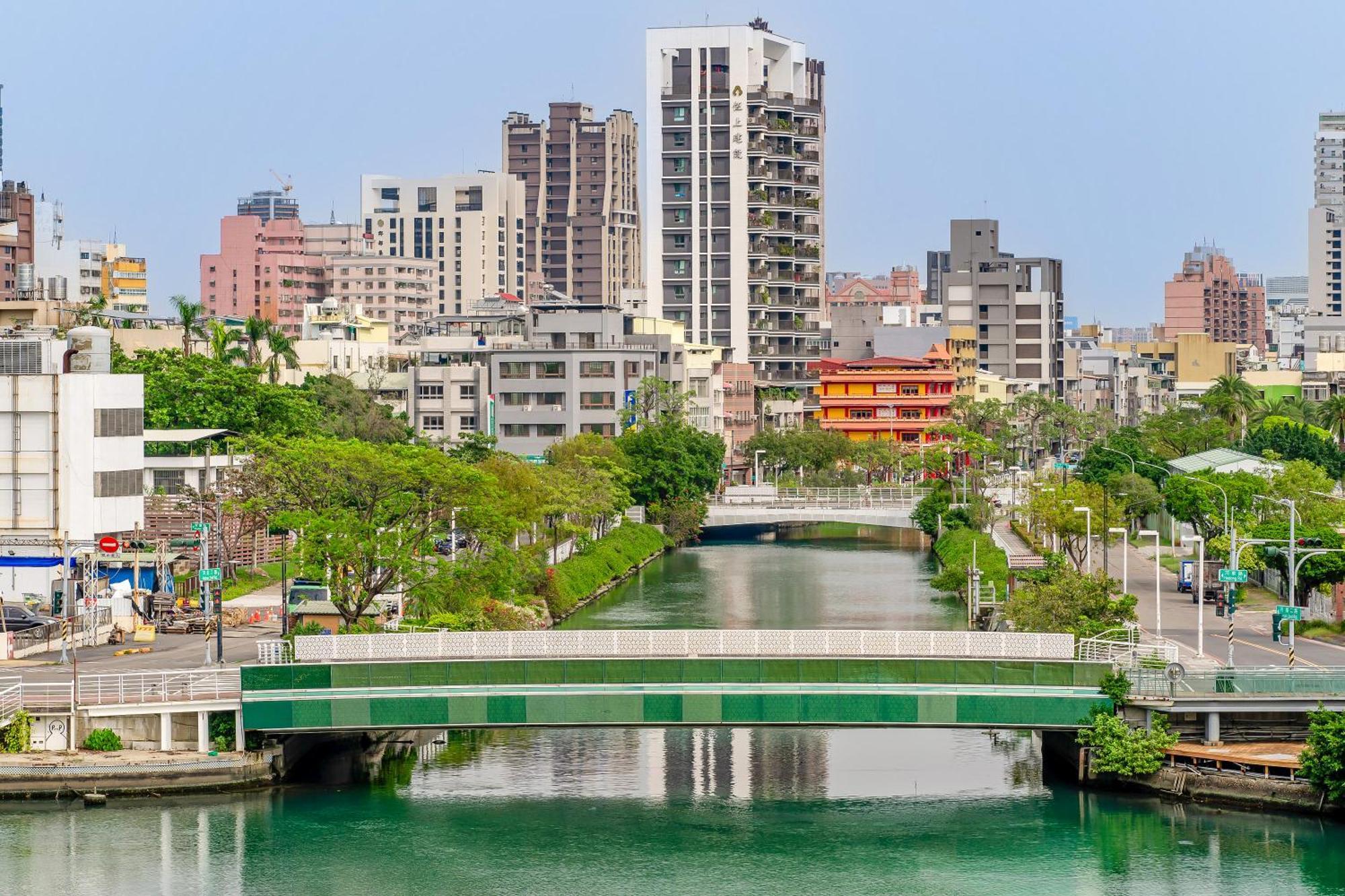 Check Inn Express Kaohsiung Love River Eksteriør bilde