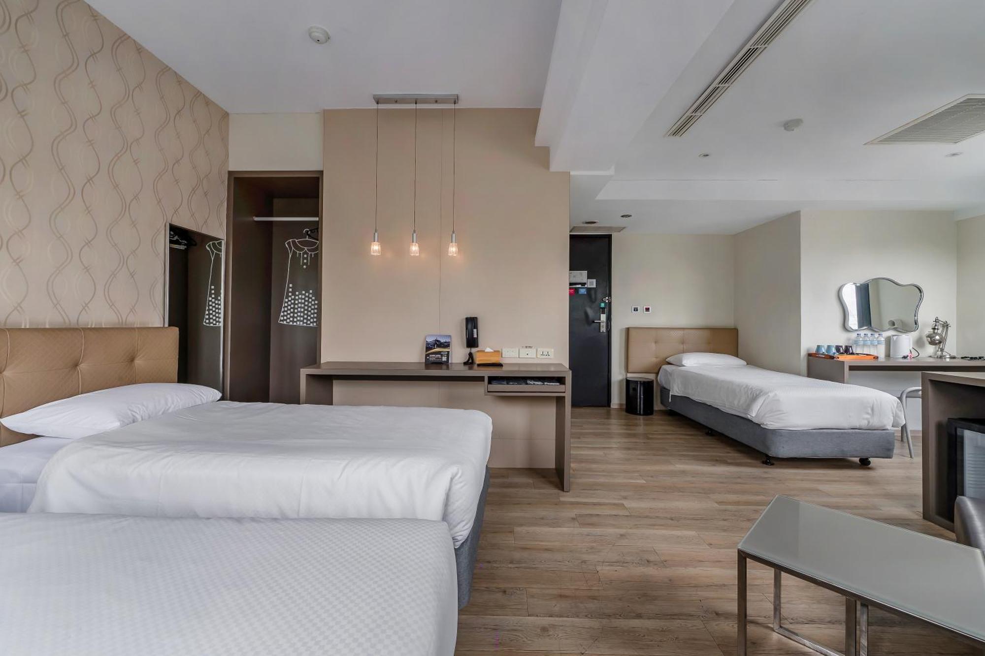 Check Inn Express Kaohsiung Love River Eksteriør bilde