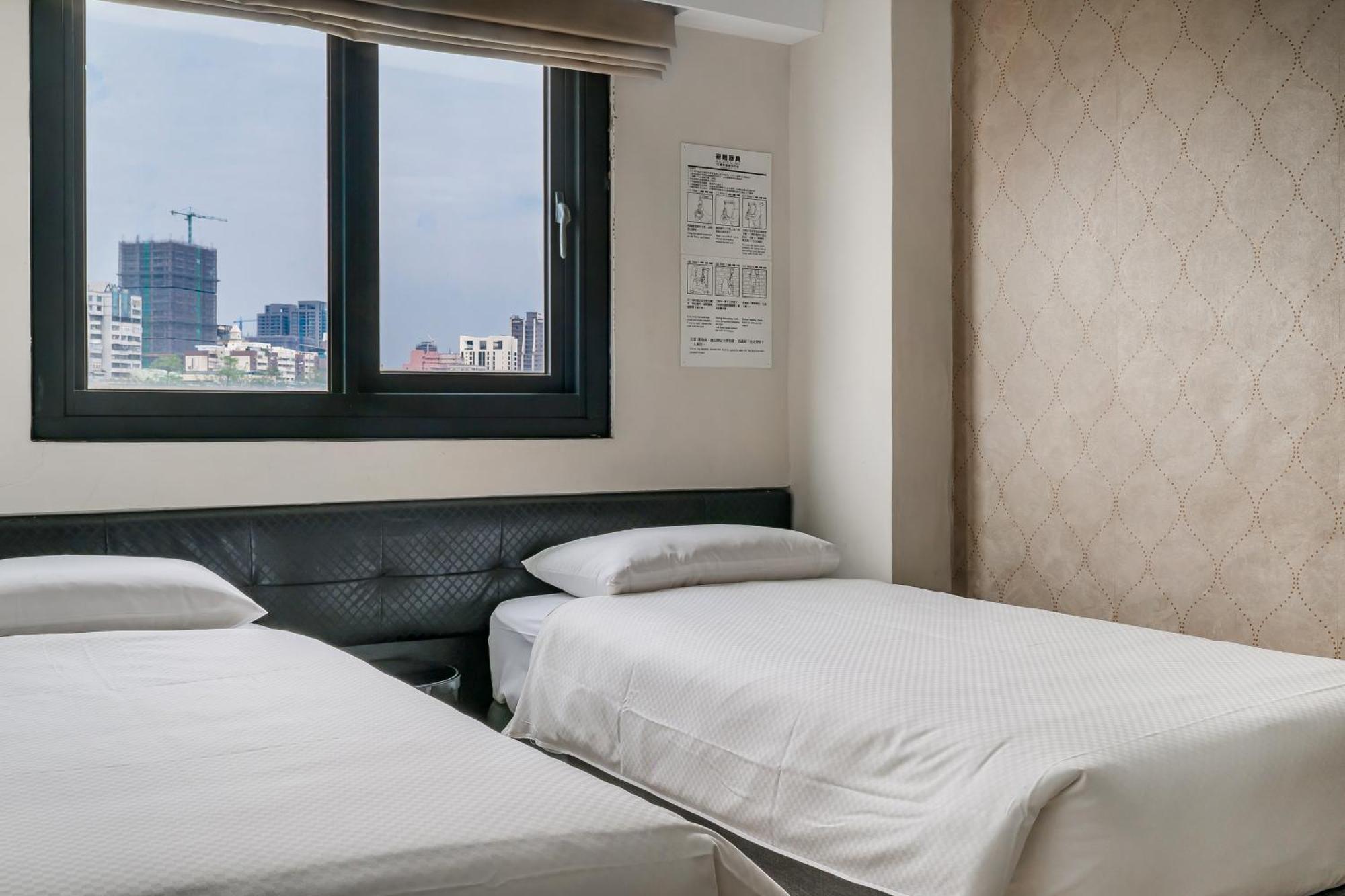Check Inn Express Kaohsiung Love River Eksteriør bilde