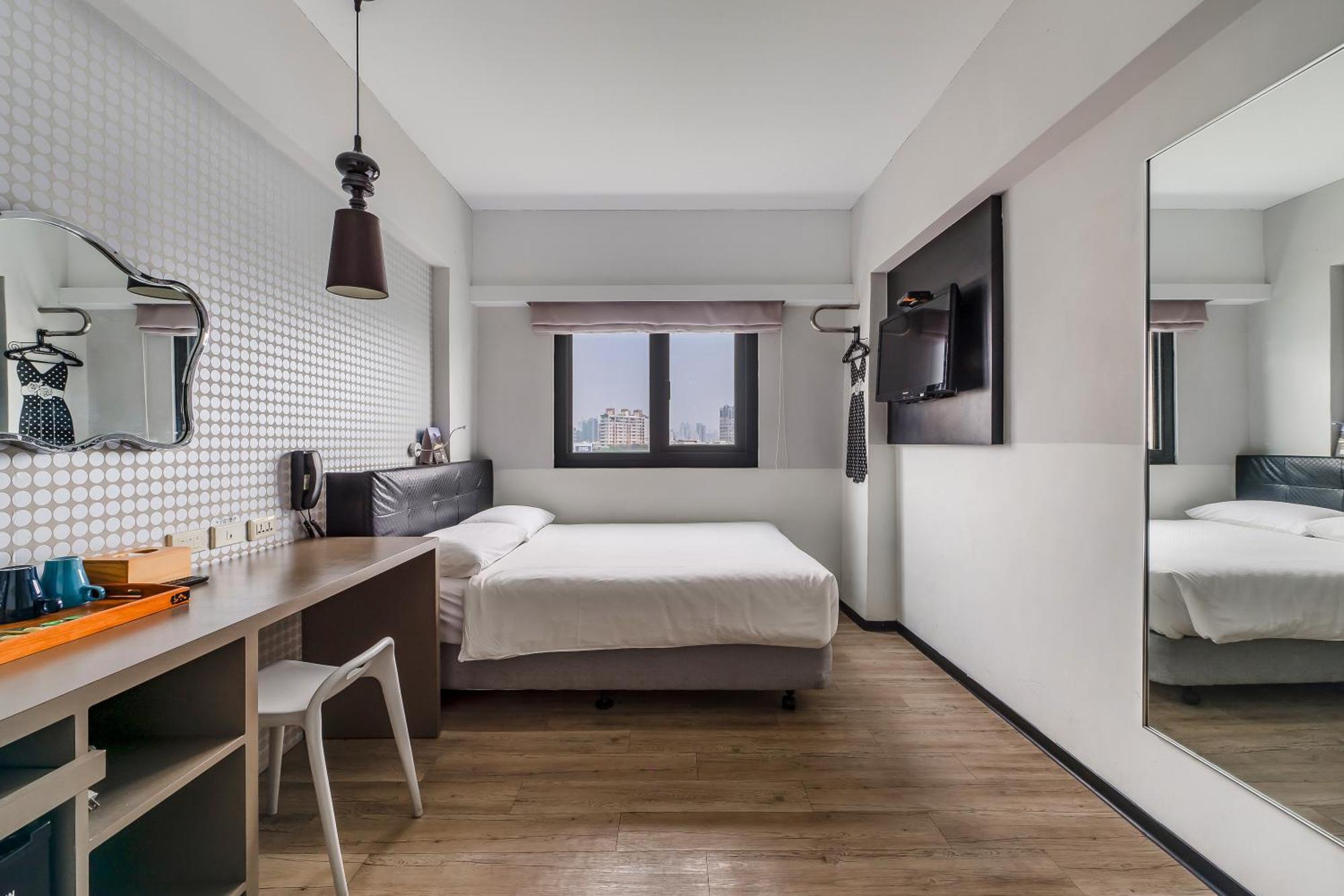 Check Inn Express Kaohsiung Love River Eksteriør bilde